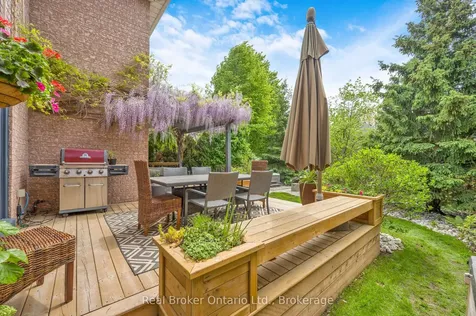 2388 Eden Valley Drive Oakville ON L6H 6K9