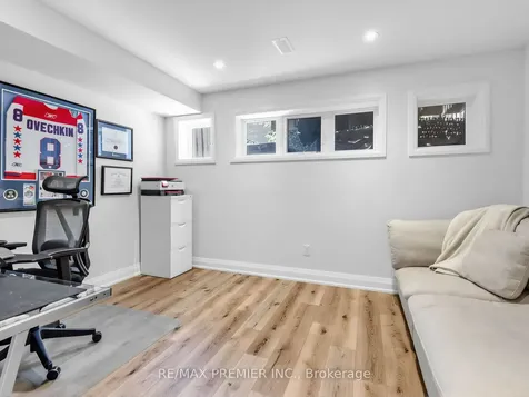 57B Westona Street Toronto ON M9P 2X9