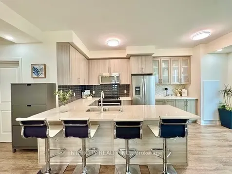 55 Yorkland Boulevard Brampton ON L6P 4K9