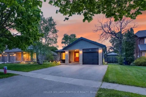 38 Laurelcrest Street Brampton ON L6S 2R4