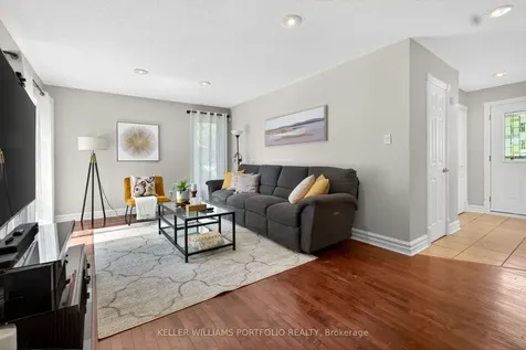 38 Laurelcrest Street Brampton ON L6S 2R4