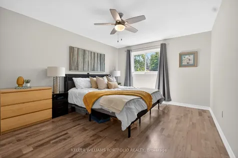 38 Laurelcrest Street Brampton ON L6S 2R4