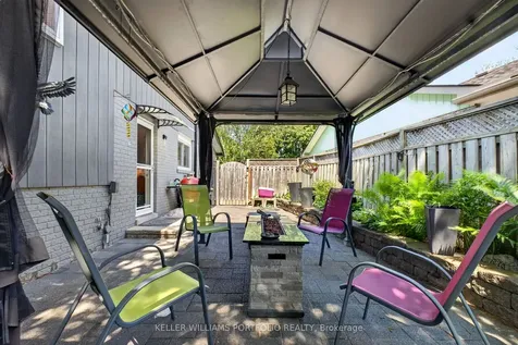 38 Laurelcrest Street Brampton ON L6S 2R4