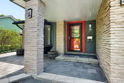 38 Laurelcrest Street Brampton ON L6S 2R4