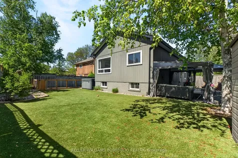 38 Laurelcrest Street Brampton ON L6S 2R4