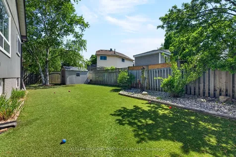 38 Laurelcrest Street Brampton ON L6S 2R4