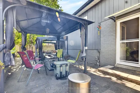 38 Laurelcrest Street Brampton ON L6S 2R4