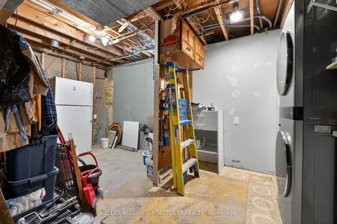 38 Laurelcrest Street Brampton ON L6S 2R4