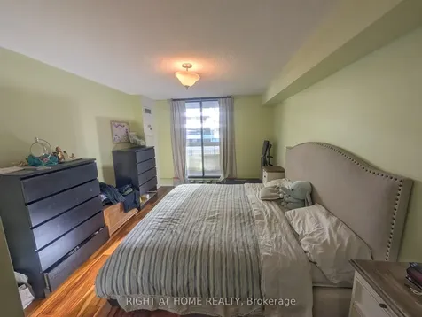 80 Quebec Avenue Toronto ON M6P 4B7