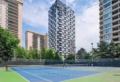 80 Quebec Avenue Toronto ON M6P 4B7