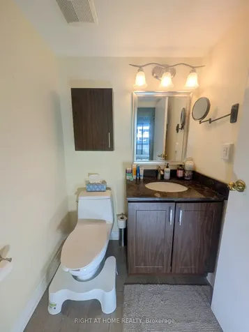80 Quebec Avenue Toronto ON M6P 4B7