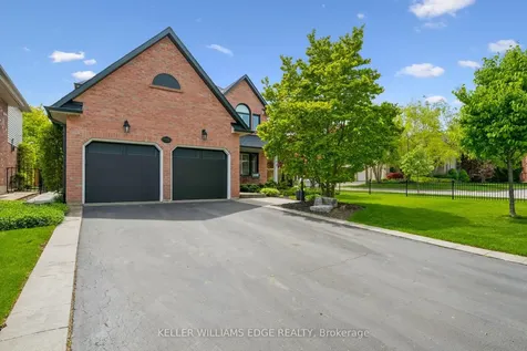 2124 Kevin Crescent Burlington ON L7M 4E3