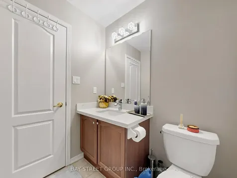 22 Pentonville Road Brampton ON L6R 3R9