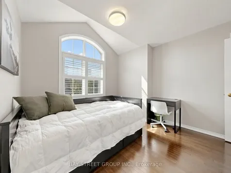 22 Pentonville Road Brampton ON L6R 3R9