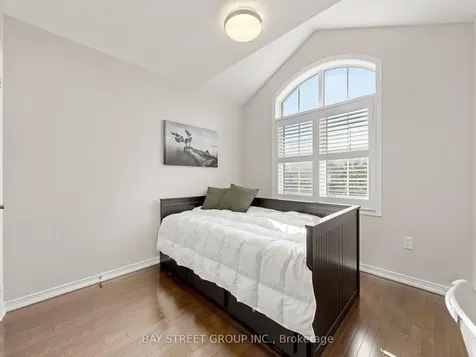 22 Pentonville Road Brampton ON L6R 3R9