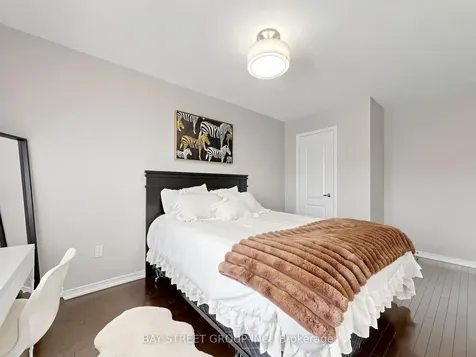 22 Pentonville Road Brampton ON L6R 3R9