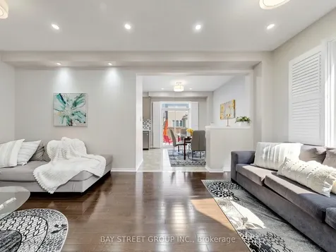 22 Pentonville Road Brampton ON L6R 3R9