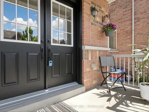22 Pentonville Road Brampton ON L6R 3R9