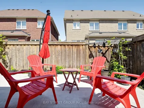 22 Pentonville Road Brampton ON L6R 3R9