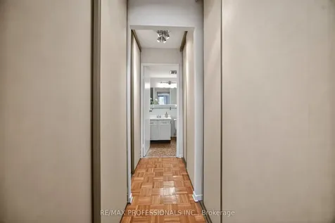 80 Quebec Avenue Toronto ON M6P 4B7