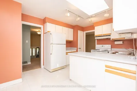 2198 Devon Road Oakville ON L6J 5M2