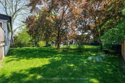 2198 Devon Road Oakville ON L6J 5M2
