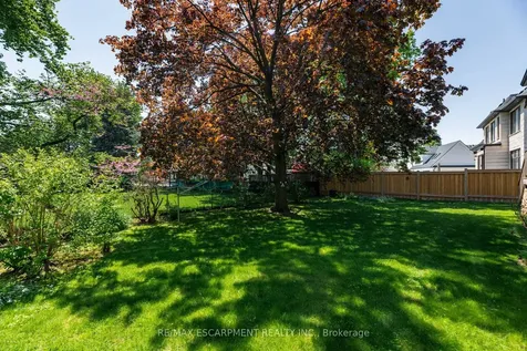 2198 Devon Road Oakville ON L6J 5M2