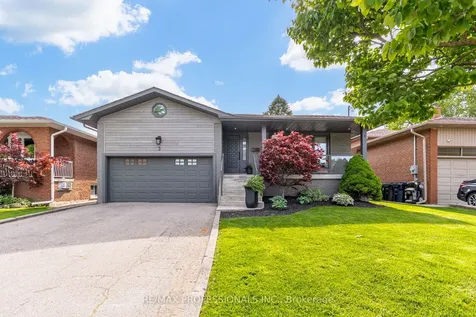 3 Burin Court Toronto ON M9C 4Y3
