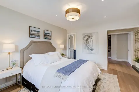 3 Burin Court Toronto ON M9C 4Y3