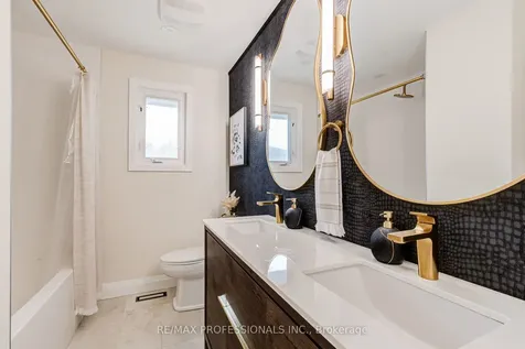 3 Burin Court Toronto ON M9C 4Y3