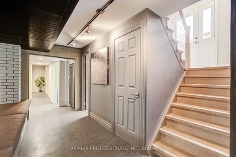 3 Burin Court Toronto ON M9C 4Y3