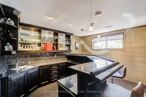 3 Burin Court Toronto ON M9C 4Y3