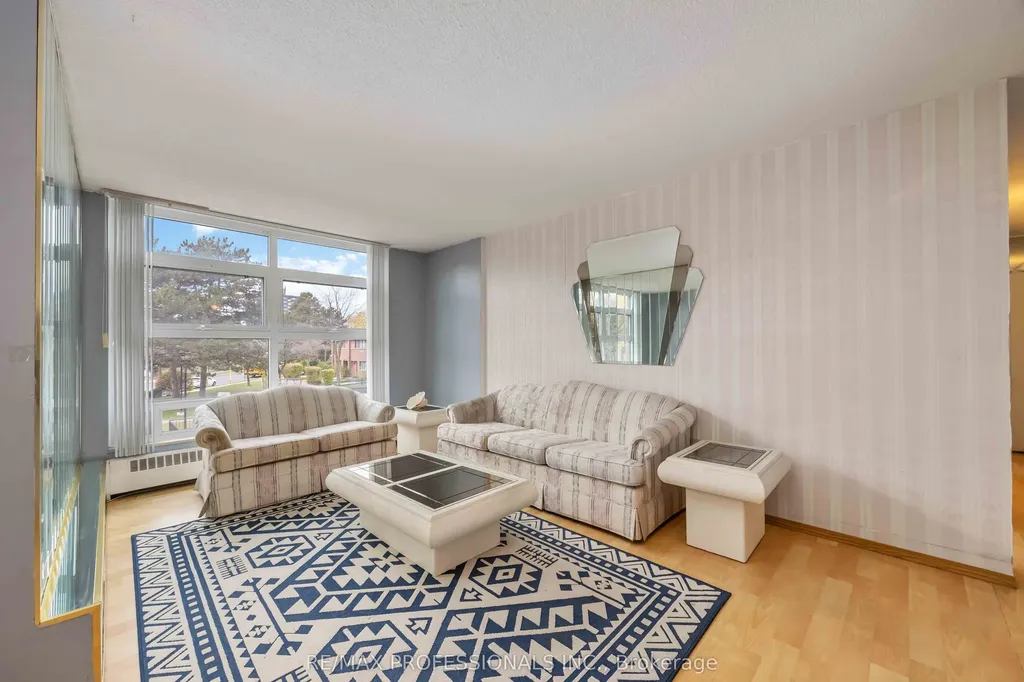 345 Driftwood Avenue Toronto ON M3N 2P4