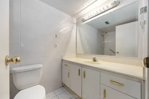 345 Driftwood Avenue Toronto ON M3N 2P4