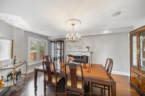 2400 Eden Valley Drive Oakville ON L6H 6K9