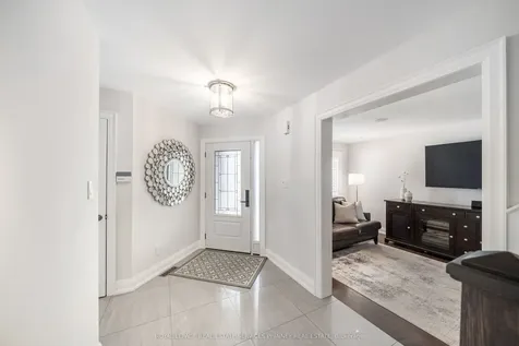 2400 Eden Valley Drive Oakville ON L6H 6K9