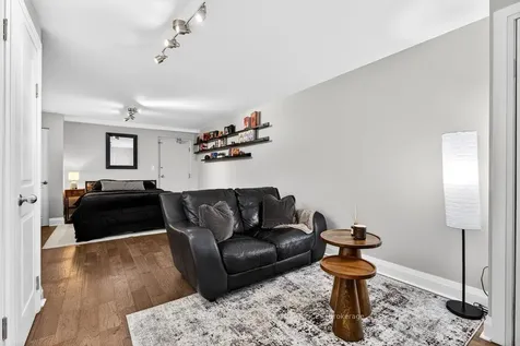 895 Maple Avenue Burlington ON L7S 2H7