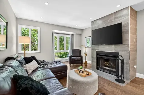 895 Maple Avenue Burlington ON L7S 2H7