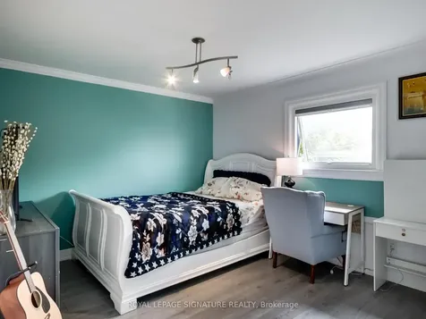 55 Cameron Avenue Toronto ON M6M 1R1