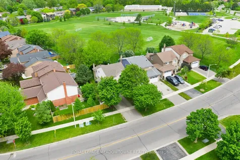 105 Laurier Avenue Milton ON L9T 4X4