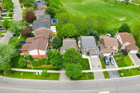 105 Laurier Avenue Milton ON L9T 4X4