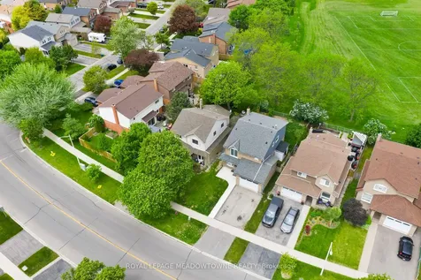 105 Laurier Avenue Milton ON L9T 4X4