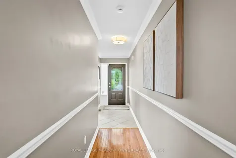 105 Laurier Avenue Milton ON L9T 4X4