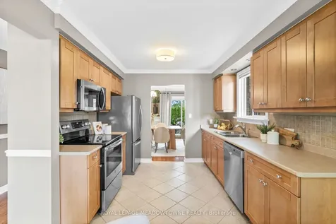 105 Laurier Avenue Milton ON L9T 4X4