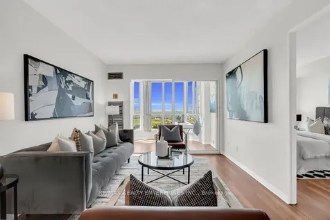 145 Hillcrest Avenue Mississauga ON L5B 3Z1
