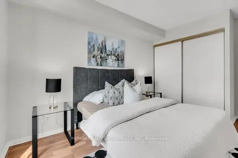 145 Hillcrest Avenue Mississauga ON L5B 3Z1