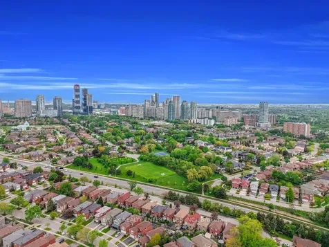 145 Hillcrest Avenue Mississauga ON L5B 3Z1