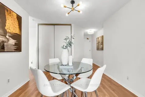 145 Hillcrest Avenue Mississauga ON L5B 3Z1
