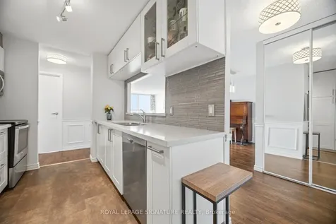 25 Trailwood Drive Mississauga ON L4Z 3K9