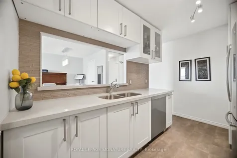 25 Trailwood Drive Mississauga ON L4Z 3K9
